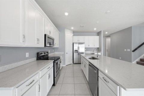 Casa en venta en Clermont, Florida, 4 dormitorios, 268.77 m2 № 2324180 - foto 16