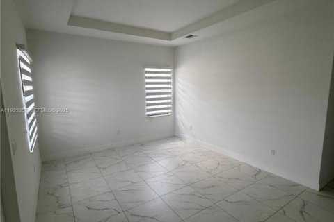 Villa ou maison à louer à Miramar, Floride: 3 chambres, 190.17 m2 № 1982283 - photo 22