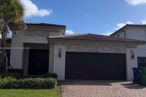Villa ou maison à louer à Miramar, Floride: 3 chambres, 190.17 m2 № 1982283 - photo 2