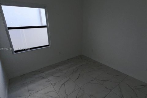 Villa ou maison à louer à Miramar, Floride: 3 chambres, 190.17 m2 № 1982283 - photo 14