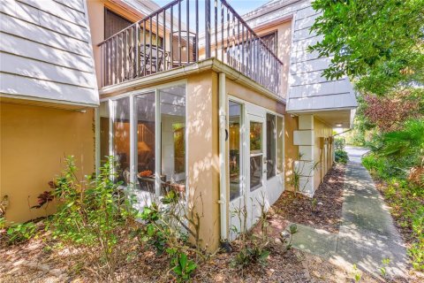 Touwnhouse à vendre à New Smyrna Beach, Floride: 2 chambres, 110.37 m2 № 2399460 - photo 3