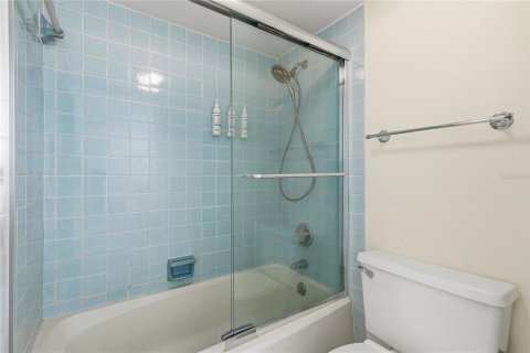 Touwnhouse à vendre à New Smyrna Beach, Floride: 2 chambres, 110.37 m2 № 2399460 - photo 29