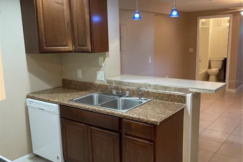 Propiedad comercial en venta en Eustis, Florida, 5 dormitorios, 230.12 m2 № 2198144 - foto 5