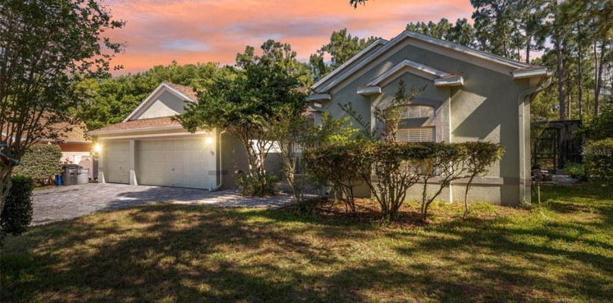 Casa en Homosassa, Florida 4 dormitorios, 332.4 m2 № 1740482