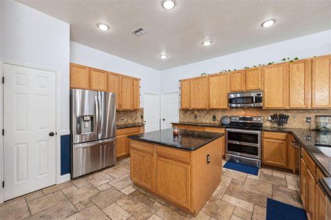 Casa en venta en Homosassa, Florida, 4 dormitorios, 332.4 m2 № 1740482 - foto 14