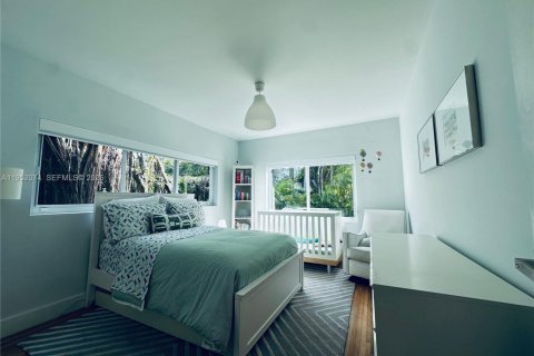 Casa en alquiler en Coral Gables, Florida, 4 dormitorios, 187.01 m2 № 2007819 - foto 24