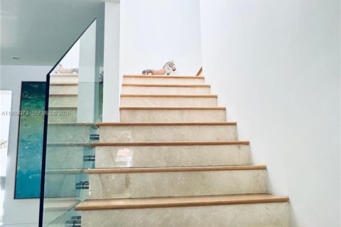 Casa en alquiler en Coral Gables, Florida, 4 dormitorios, 187.01 m2 № 2007819 - foto 25