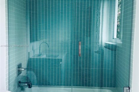 Casa en alquiler en Coral Gables, Florida, 4 dormitorios, 187.01 m2 № 2007819 - foto 20