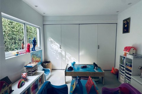 Casa en alquiler en Coral Gables, Florida, 4 dormitorios, 187.01 m2 № 2007819 - foto 21