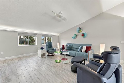 Villa ou maison à vendre à Sarasota, Floride: 3 chambres, 152.36 m2 № 2431009 - photo 11