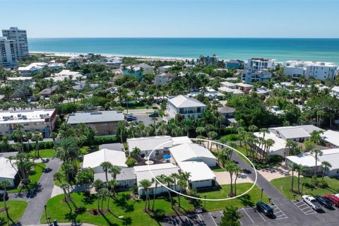 Villa ou maison à vendre à Sarasota, Floride: 3 chambres, 152.36 m2 № 2431009 - photo 2