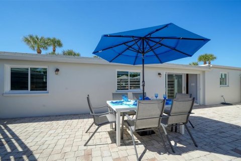 Villa ou maison à vendre à Sarasota, Floride: 3 chambres, 152.36 m2 № 2431009 - photo 28