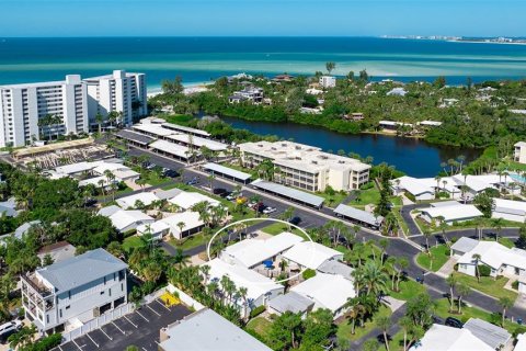 Villa ou maison à Sarasota, Floride 3 chambres, 152.36 m2 № 2431009