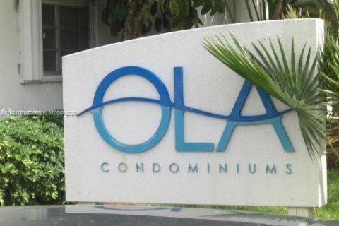 Copropriété à louer à Miami, Floride: 2 chambres, 85.47 m2 № 1952321 - photo 1