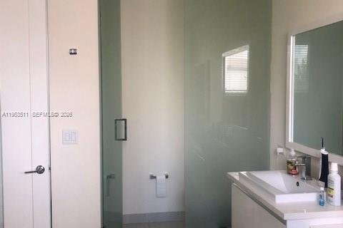 Adosado en alquiler en Miami, Florida, 3 dormitorios, 241.45 m2 № 2007888 - foto 8