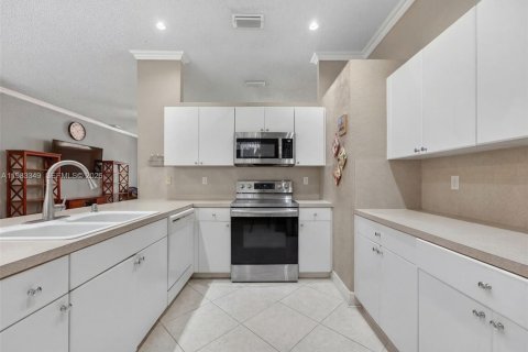 Casa en venta en Homestead, Florida, 4 dormitorios, 191.38 m2 № 2047143 - foto 23