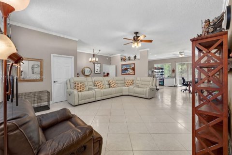 Casa en venta en Homestead, Florida, 4 dormitorios, 191.38 m2 № 2047143 - foto 18