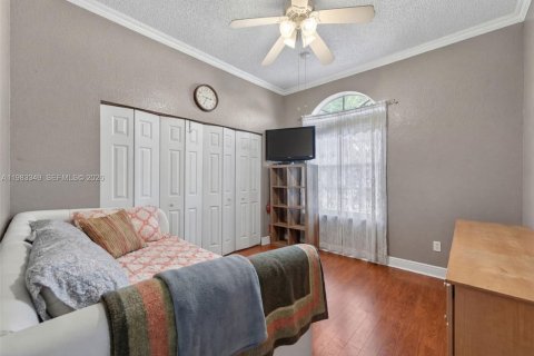 Casa en venta en Homestead, Florida, 4 dormitorios, 191.38 m2 № 2047143 - foto 16