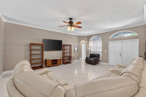 Casa en venta en Homestead, Florida, 4 dormitorios, 191.38 m2 № 2047143 - foto 19