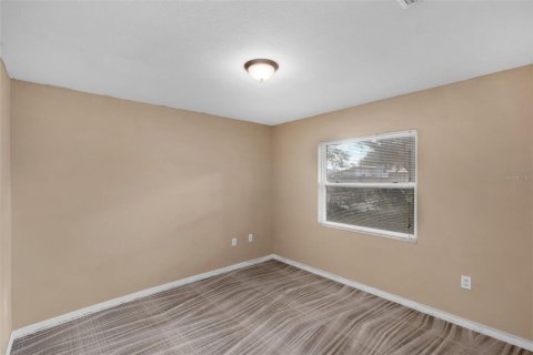 Casa en venta en Polk City, Florida, 4 dormitorios, 110.74 m2 № 1911191 - foto 18