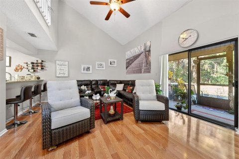 Adosado en alquiler en Orlando, Florida, 2 dormitorios, 115.2 m2 № 2103052 - foto 19