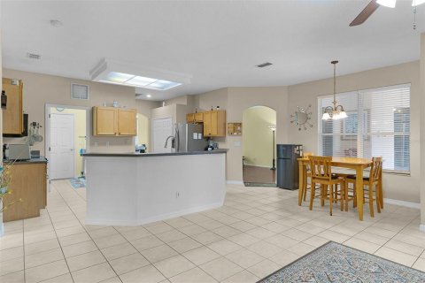 Casa en venta en Clermont, Florida, 4 dormitorios, 227.98 m2 № 2285079 - foto 16
