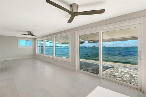 House in Longboat Key, Florida 2 bedrooms, 129.97 sq.m. № 2166022 - photo 29