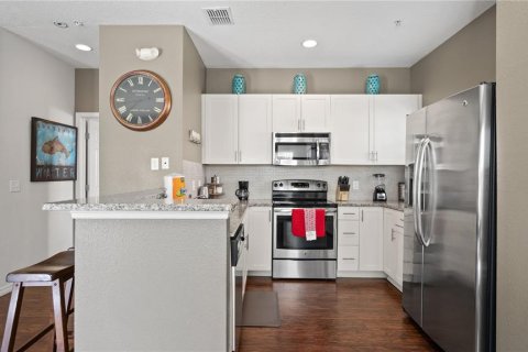 Townhouse in Kissimmee, Florida 4 bedrooms, 157.38 sq.m. № 2144847 - photo 9