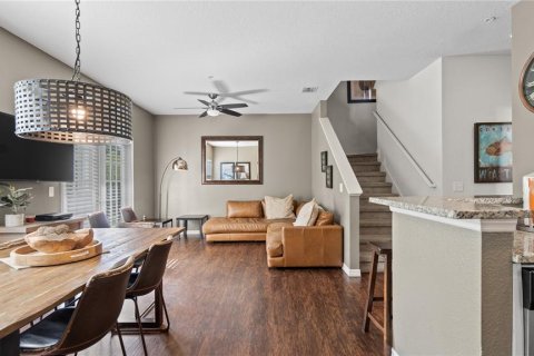 Townhouse in Kissimmee, Florida 4 bedrooms, 157.38 sq.m. № 2144847 - photo 14