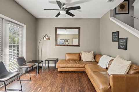 Townhouse in Kissimmee, Florida 4 bedrooms, 157.38 sq.m. № 2144847 - photo 5