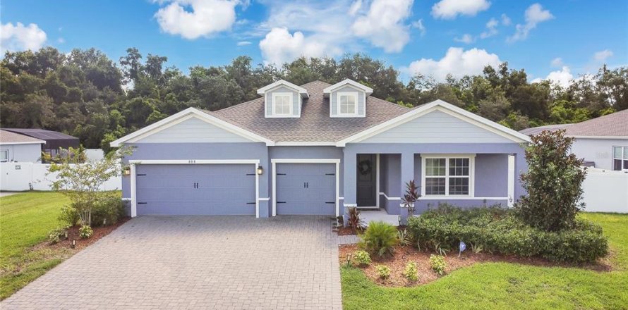 House in Apopka, Florida 4 bedrooms, 235.51 sq.m. № 1882780