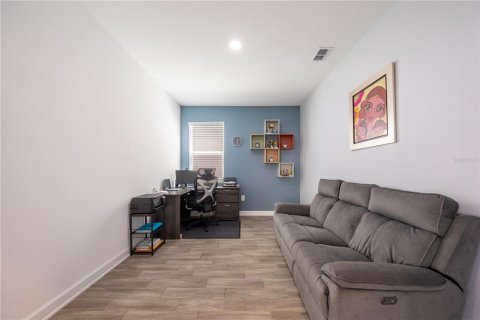 House in Orlando, Florida 5 bedrooms, 245.08 sq.m. № 1823312 - photo 10