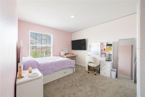 House in Orlando, Florida 5 bedrooms, 245.08 sq.m. № 1823312 - photo 16