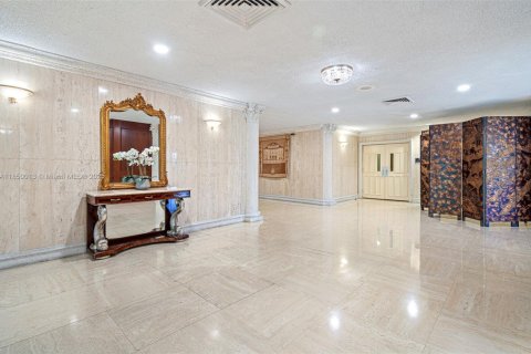 Condominio en alquiler en Hallandale Beach, Florida, 2 dormitorios, 130.06 m2 № 1877924 - foto 23
