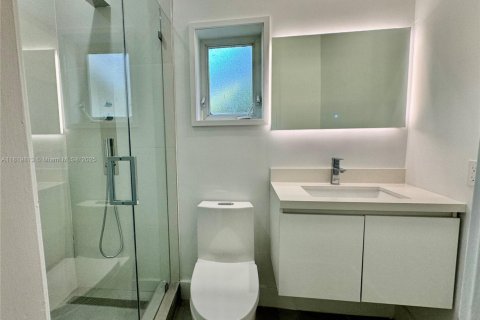 Снять в аренду виллу или дом в Пайнкрест, Флорида 6 спален, 448.25м2, № 1958340 - фото 15