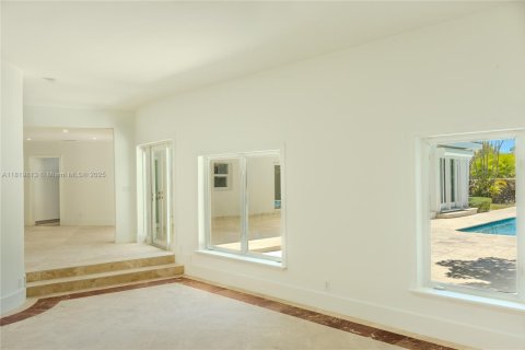 Снять в аренду виллу или дом в Пайнкрест, Флорида 6 спален, 448.25м2, № 1958340 - фото 7