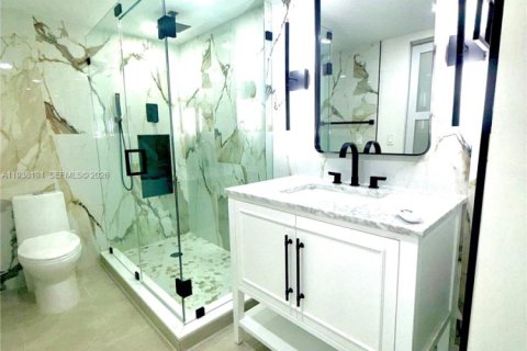 Condominio en alquiler en Pembroke Pines, Florida, 2 dormitorios, 110.74 m2 № 1996265 - foto 15