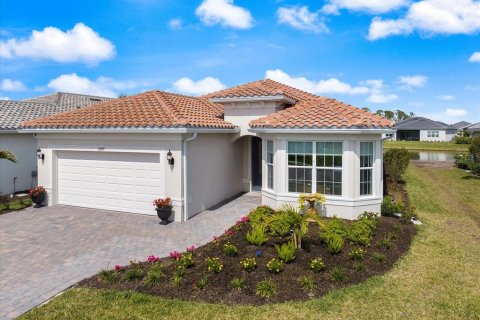 House in Englewood, Florida 3 bedrooms, 207.08 sq.m. № 1625128 - photo 3