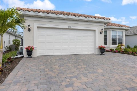 House in Englewood, Florida 3 bedrooms, 207.08 sq.m. № 1625128 - photo 5