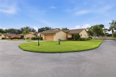 Villa ou maison à vendre à Sarasota, Floride: 2 chambres, 114.83 m2 № 2345644 - photo 21