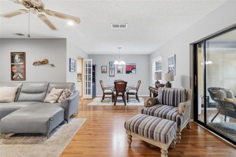 Villa ou maison à vendre à Sarasota, Floride: 2 chambres, 114.83 m2 № 2345644 - photo 6