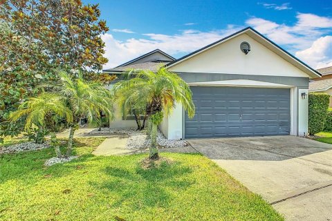 House in Davenport, Florida 3 bedrooms, 153.94 sq.m. № 1686584 - photo 4