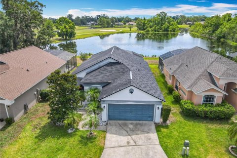 House in Davenport, Florida 3 bedrooms, 153.94 sq.m. № 1686584 - photo 1