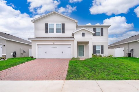 House in Haines City, Florida 4 bedrooms, 211.82 sq.m. № 2138705
