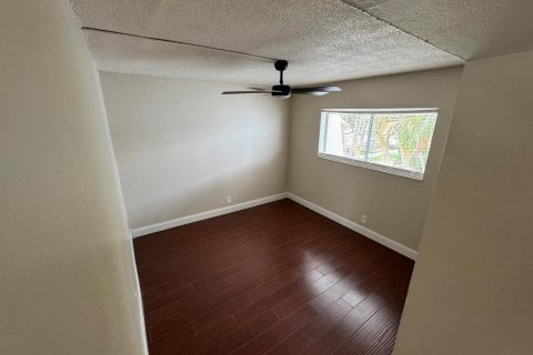 Condo in North Palm Beach, Florida, 2 bedrooms  № 2177028 - photo 16