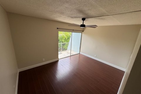 Condo in North Palm Beach, Florida, 2 bedrooms  № 2177028 - photo 18