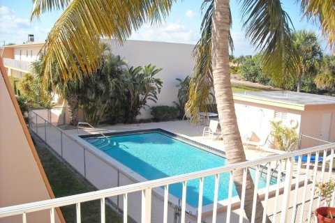 Condo in North Palm Beach, Florida, 2 bedrooms  № 2177028 - photo 2
