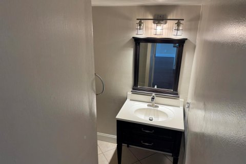 Condo in North Palm Beach, Florida, 2 bedrooms  № 2177028 - photo 21