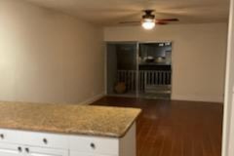 Condo in North Palm Beach, Florida, 2 bedrooms  № 2177028 - photo 11