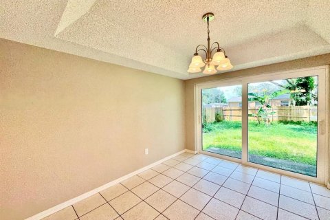 Villa ou maison à louer à Tampa, Floride: 4 chambres, 204.38 m2 № 2344627 - photo 9